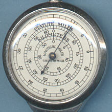 HC-HB Paris Mechanical Curvimeter: back scales (click for larger image, 45k)