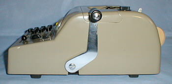 Olivetti Summa 15: side view