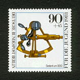 Sextant (click for larger image, 61k)