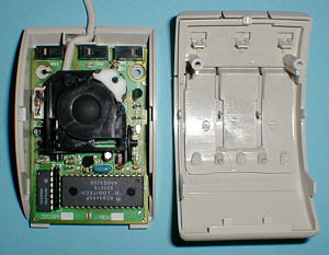 Digital Equipment Corp. VSXXX-GA: inside (click for larger image, 75k)