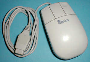 Genius Easy Mouse: top view (click for larger image, 31k)