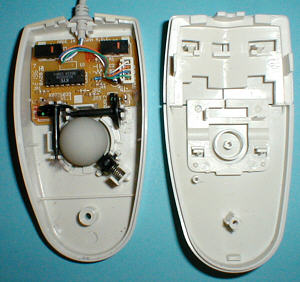 Genius Mouse Dear: inside (click for larger image, 78k)