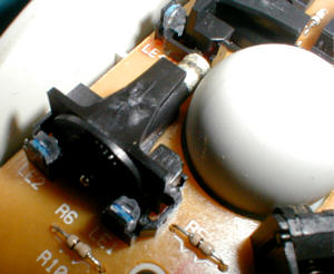 Genius Mouse One: Detail (gr&ouml;&szlig;eres Bild 59k)