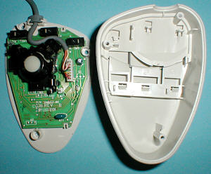 Logitech CQ38: inside (click for larger image, 82k)