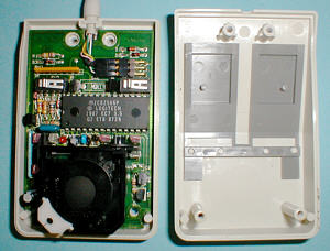 Logitech M8-2F-9F: inside (click for larger image, 80k)