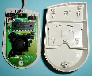 Logitech M-AC13-4MD: inside (click for larger image, 82k)