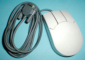 Logitech M-CJ13: Draufsicht (gr&ouml;&szlig;eres Bild 69k)