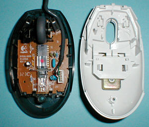 Logitech M-UV55a: inside (click for larger image, 84k)