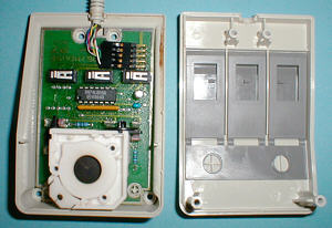 Logitech P7F-2A: inside (click for larger image, 75k)