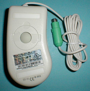 Microsoft Mouse Port Compatible Mouse 2.2A: Unterseite (gr&ouml;&szlig;eres Bild 63k)