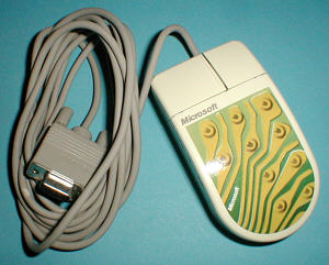 Microsoft Serial-PS/2 Compatible Mouse: top view (click for larger image, 84k)