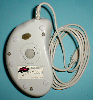 Sicos Colani Mouse: bottom view (click for larger image, 61k)