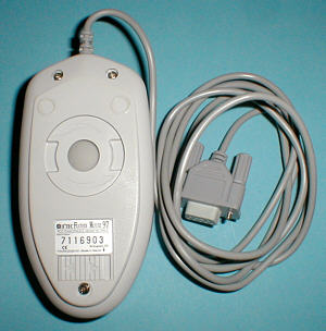 X'Tec FM-5 Feather Mouse 97: Unterseite (gr&ouml;&szlig;eres Bild 65k)